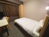 ◆セミダブルルーム　15.5平米～16.7平米【景観なし】サータ製ベッド(1350×1950）　