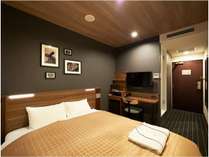 【部屋タイプ：コンフォートダブル】ベッドは全室シーリー社のベッドを使用しております。