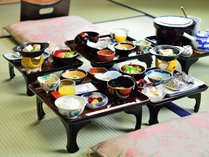 *朝食一例/地の素材を生かした季節の和食膳をご用意
