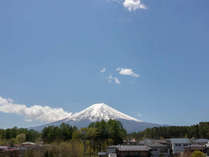 部屋から見える富士山