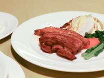 *夕食一例/岩手県南産、館ヶ森高原豚のスペアリブ。
