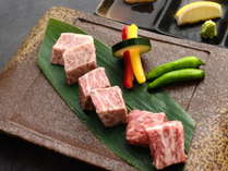 牛肉3種類の食べ比べ～溶岩焼き～