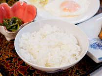 *【朝食一例】新潟県産コシヒカリの３大産地のひとつ「岩船産コシヒカリ」をご用意