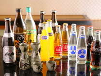 2時間飲み放題対象ドリンクは、瓶ビール、酒、焼酎（芋・麦）、各種ソフトドリンクです。