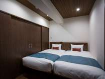 【ワイドツイン】42.0平米　寝室はスライドドアで仕切ることが可能です。