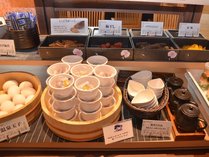 朝食は和食中心のビュッフェ【ごはんのおとも】