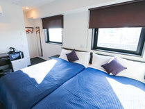 ツインルーム/ベッド幅：120×200cm×2台/全室空気清浄機＆電子レンジ完備　シモンズベッドを全室採用