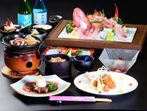 【竹コース】地魚の姿づくりを中心とした料理です。当館の一番人気のコースです