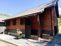・【外観】高松の奥座敷、塩江温泉近くにある貸切宿。温泉巡りや四季折々の景色などをお楽しみください