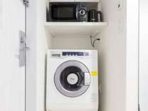 【洗濯乾燥機】洗剤は各お部屋に常備しております。