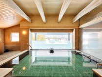 飛騨高山の温泉を汲み入れた温泉大浴場（スカイスパ）にてごゆっくりお寛ぎください。※内風呂のみ温泉