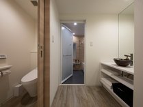 ツイン特別室　■分離式バストイレ　■マッサージチェア　■フットマッサージャー　【客室階】2階