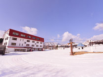 *ハチ高原が目の前！ファミリーに人気の宿♪西日本最大級のスキー場でスキー三昧の休日をお過ごし下さい。