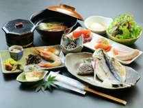 伊豆高原の和朝食をお楽しみください。　※画像は一例です。サラタ゛フ°レート付