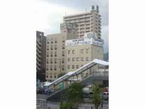 甲府駅北口の目の前の立地 写真