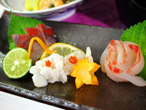 《和洋折衷創作料理コース》新鮮な旬のお魚をお刺身で頂けます。