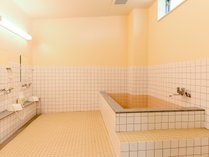 【共用浴場】女性用浴室（※ドライヤー、ボディソープ、リンスインシャンプー有り）