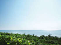 琵琶湖を眺めながらゆっくりしてください。
