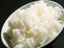 お出ししているお米は全て自家米。精米したてを地元の湧水で炊いています。