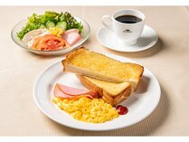 選べる朝食一例（トースト＆スクランブル）