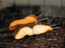 日替わりで粕漬け・西京漬け・醤油もろみ漬けなど、風味の異なる焼き魚をご用意しております。