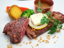 スカイレストラン「ハレアス」の夕食イメージ～ステーキセット～