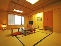【スタンダード和室】松本城の城下町が展望できる、8畳のお部屋です