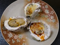 【夏のお料理】焼き岩牡蠣3種（大蒜醤油　トマト　ホワイトソース）