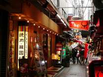 【ホテル周辺】鶴橋商店街・焼き肉の激戦区です！！オススメはフロントまで♪