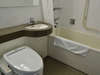 【風呂】バスルーム■シングルルーム・ダブルルーム・ツインルームはユニットバスをご用意しております。