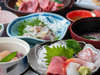 *夕食一例/カジカ・アユ・ヤマメなどの川魚や種類豊富な山菜・・・