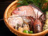 お料理【料理長厳選の新鮮食材一例】豊かな海で育まれる魚介が並びます。