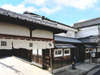 清酒発祥の地・奈良で150年以上の歴史をもつ老舗蔵元の酒蔵が、洗練された上質な宿として蘇りました。