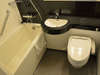 バスルーム■シングルルーム・ダブルルーム・ツインルームはユニットバスをご用意しております。