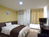 ワイドルーム　全米ホテルシェアNo.1のサータ社ポケットコイルベッドを使用！空気清浄器も完備！
