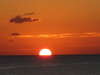 白浜海岸沖の水平線からの日の出