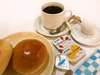 無料モーニングサービスは、パン、ゆでたまご、コーヒー、紅茶、緑茶をご用意。