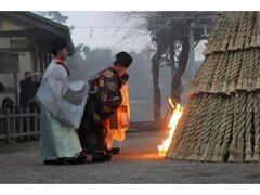 左義長神事の写真1