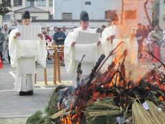 古札焼納式(とんど)の写真1