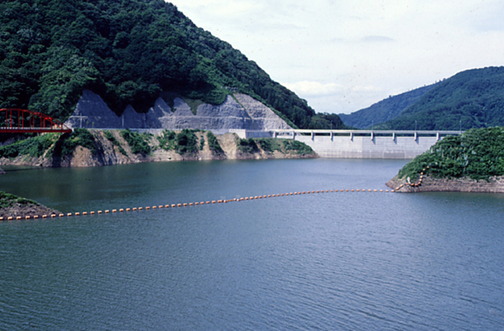 東山ダム