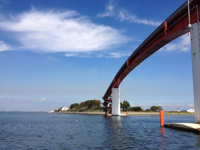 赤い橋の伝説 日本一高い歩道橋は木更津を見守る 蟹 中の島大橋の口コミ じゃらんnet