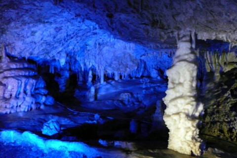 冒険心がくすぐられる 日本全国の洞窟と鍾乳洞29選 じゃらんニュース