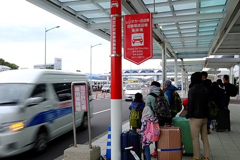 鹿児島空港国内線ターミナルレンタカー送迎バス乗り場